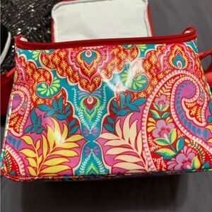 Vera Bradley Lunch Cooler. Paisley in paradise! Shoulder strap. Insulated.